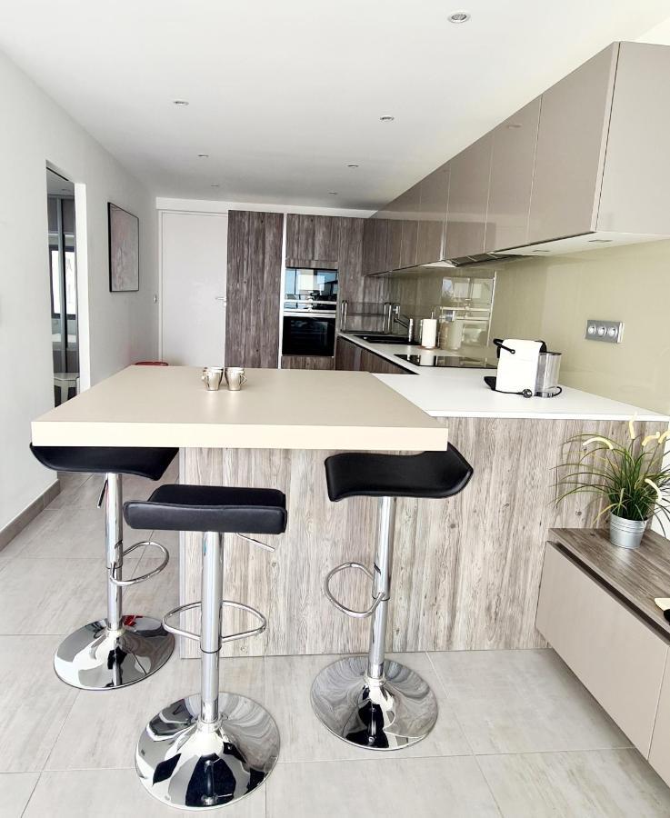 Magnifique Appartement Vue Mer - Grande Terrasse Et Piscine Bandol Zewnętrze zdjęcie