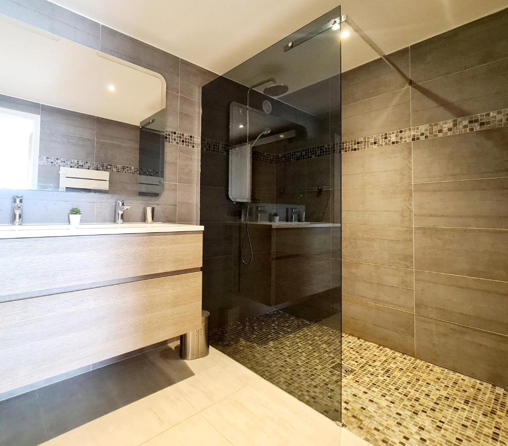 Magnifique Appartement Vue Mer - Grande Terrasse Et Piscine Bandol Zewnętrze zdjęcie